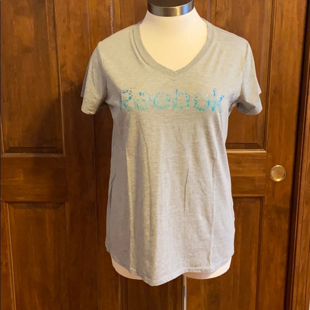 Women’s maternity Reebok v-neck t-shirt
